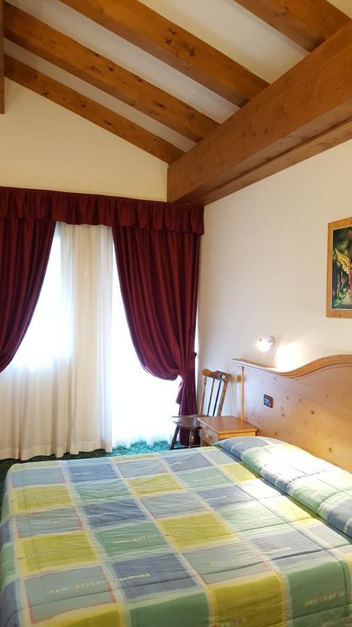 Hotel Garni Al Nardis 카리솔로 외부 사진